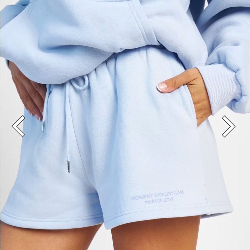 Comfrt Periwinkle Pastel Edit Short Size Small